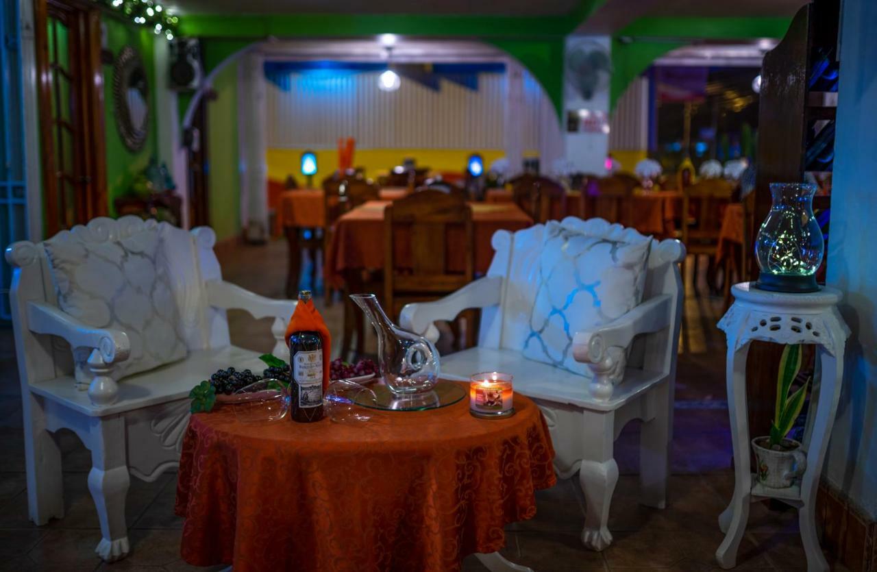 Hotel Andrea Neily Kültér fotó